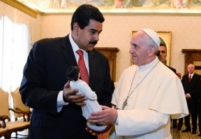 Maduro pide "no más guerra" en Siria y se unirá al Papa en el ayuno de este sábado por la paz