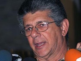 Ramos Allup asegura que Chávez perderá en 2012
