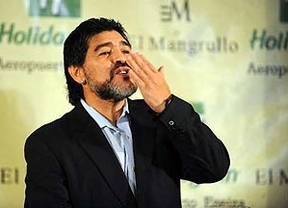 Maradona acusó a Coppola de sus deudas en Italia