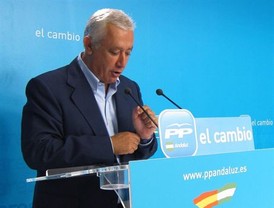 Arenas envía a Griñán un paquete de medidas económicas y le insta a dejar 