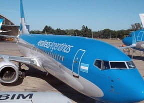 Sorpresiva protesta de los pilotos de Aerolíneas Argentinas deja sin poder volar a la gente