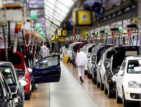 Reduce Volkswagen horas de trabajo para enfrentar la crisis en las ventas automotrices