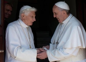 Por primera vez en la historia, dos papas conviven en el Vaticano