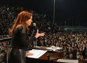 Cristina pidió que la "Justicia acometa también contra las corporaciones que han devastado al país".