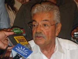 Duelo nacional por fallecimiento del ex presidente León Febres Cordero