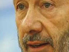 Rubalcaba dice tener un 'dique' listo ante un probable 'plan B' de Sortu