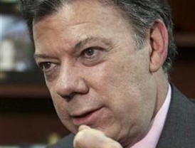 Chávez llama “mafioso” a Santos