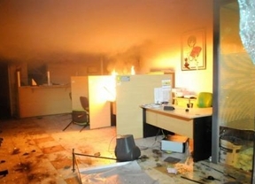 Destrozos e incendios en Junín tras el crimen de una adolescente