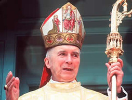 Vaticano rechaza disculpa obispo que negó Holocausto