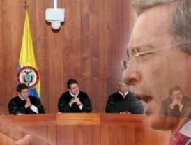 Uribe “embiste” nuevamente a la justicia