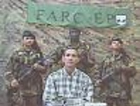 Ex ministro colombiano secuestrado por las FARC escapó en medio de combates