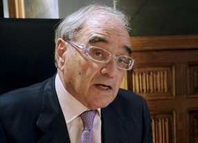 Ex ministro español acusado de crímenes del franquismo quiere declarar ante la Justicia argentina