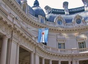 La Cancillería investiga irregularidades en la Embajada argentina de México