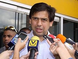 Ocariz denuncia al ex alcalde Rangel