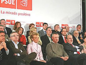 El PSOE, sobre el mal momento de Zapatero: 'Forma parte de la solución y no del problema'