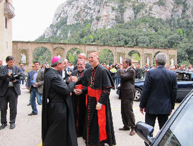 El número dos del Papa, cardenal tarcisio Bertone, abre el 'año vaticano' en Cataluña