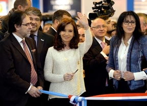 Cristina inauguró el pabellón argentino en el Salón del Libro 