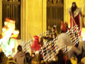 Jugueterías y Centros Comerciales recibieron a los Reyes Magos