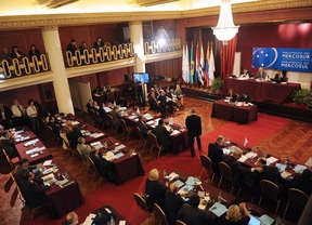 El Parlasur aprobó por unanimidad una declaración de respaldo a la Argentina por los fondos buitre