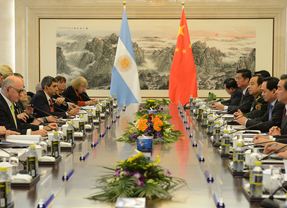 Timerman presidió la primera reunión de la Comisión Binacional con China