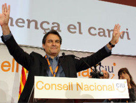 CiU tocaria la majoria absoluta al Parlament amb la punta dels dits, segons les dades del CEO