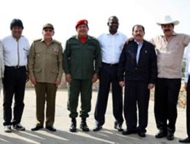 Chávez afirma que nos 'honra la incorporación de Ecuador'