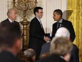 Obama se compromete a reducir en EE.UU. déficit presupuestario a la mitad, hacia 2013