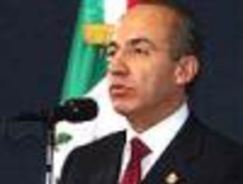 Calderón asume como presidente de México