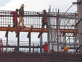 Prevé industria de la construcción caída de 4.9% en 2009