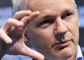 Para Assange el "efecto político" de Obama es "corrosivo y peligroso"