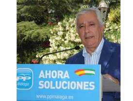 El PP-A pide a Díaz (PSOE-A) que 'no tenga la boca tan grande' para insultar y 'tan pequeña' para proponer ideas