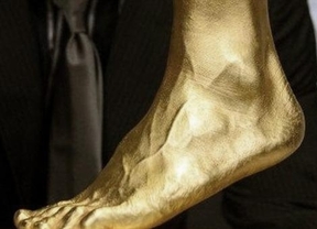 En Japón hicieron una réplica en oro puro del pie izquierdo de Messi