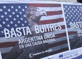 Buenos Aires empapelada con carteles contra los "fondos buitre"