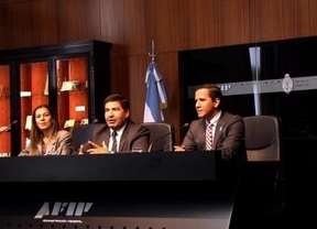 Argentina brinda asistencia técnica en materia aduanera a Ecuador 
