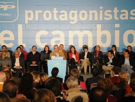 Arenas critica que la Junta se preocupe por evitar términos 'sexistas' cuando hay '1.180.000 parados en Andalucía'