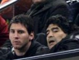 Maradona fue a Barcelona a “mimar” a Messi