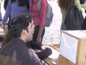 Universitarios de la Universitat Pompeu Fabra se rebelan contra el rector