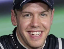 Vettel gana en el gran Premio de Singapur; Checo, décimo