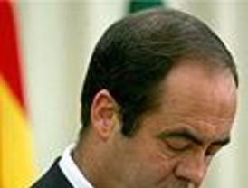 Bono al fin reconoce que se marchó por fuertes las disrepancias que mantenía con Zapatero