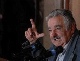 Mujica  proyecta un mayor acercamiento con el país