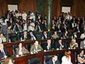 Legisladores intentarán frenar los despidos de 400 empleados de la Ciudad