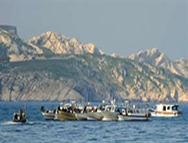 Pescadores bloquean varios puertos del Mediterráneo