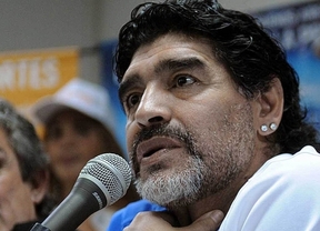 Maradona condicionó su continuidad como técnico en el Al Wasl
