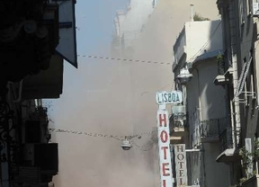 Demuelen las partes flojas del edificio para evitar riesgos de desprendimientos