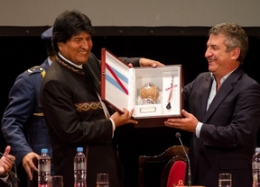 La Universidad de Entre Ríos condecoró a Evo Morales con el título Doctor Honoris Causa 