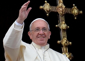 El Papa robó una cruz del ataúd de un amigo
