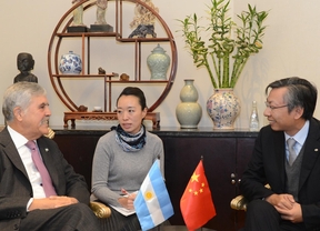 De Vido se reunió con autoridades de Siemmens China y TCL