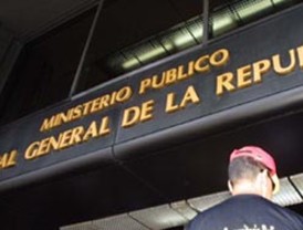 Congelados bienes de directivos del Stanford Bank