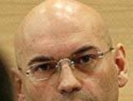 Gómez Bermúdez toma el mando e impide un juicio-espectáculo