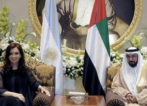La presidenta firmó acuerdos y anunció la apertura de una oficina comercial en Emiratos Arabes